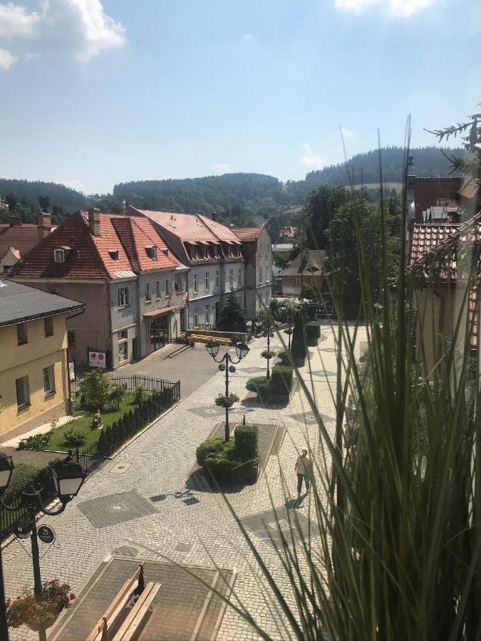 Nokturn Apartament Duszniki Zdroj Luaran gambar